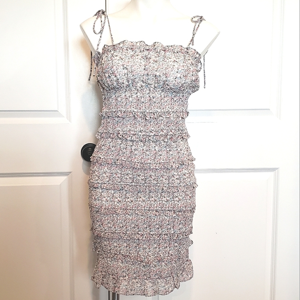 NWT Storia Pastel Floral Smocked Tie Shoulder Ruffle Tier Dress